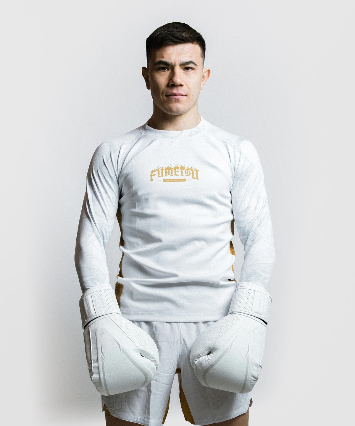 Fumetsu Oni Rashguard de Manga Larga - Blanco/Oro/Grau