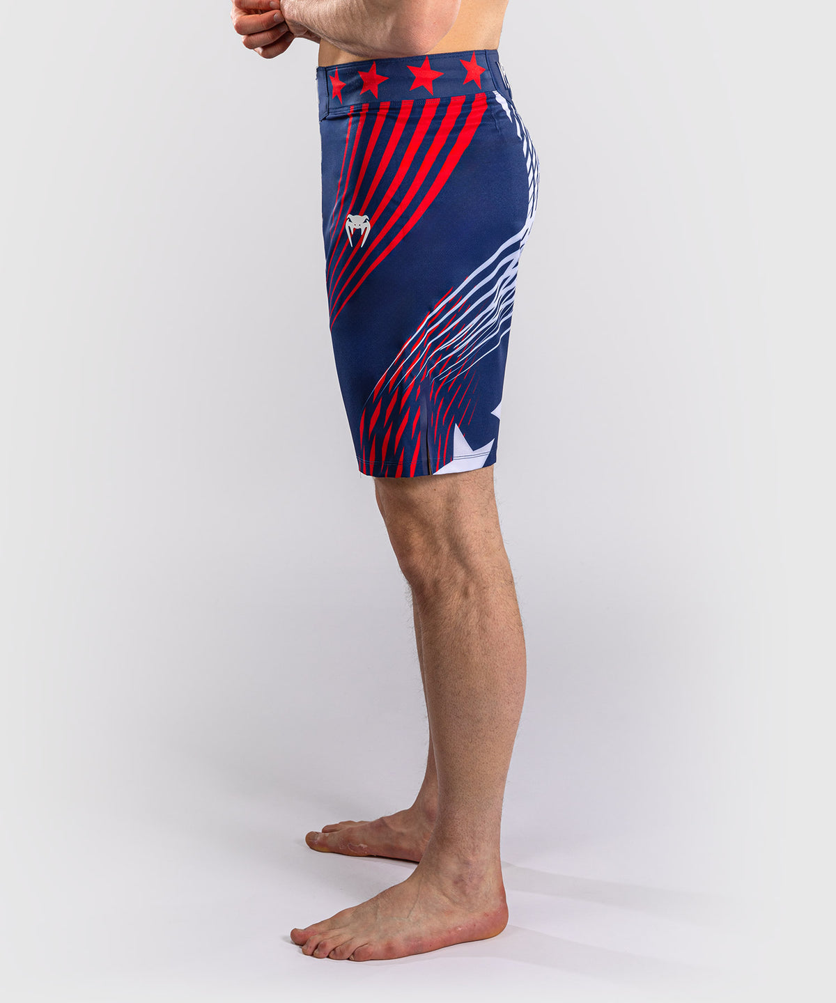 Official UFC Freedom 250 by Venum Authentic Fight Night Fight Shorts de ajuste largo para hombre - Azul