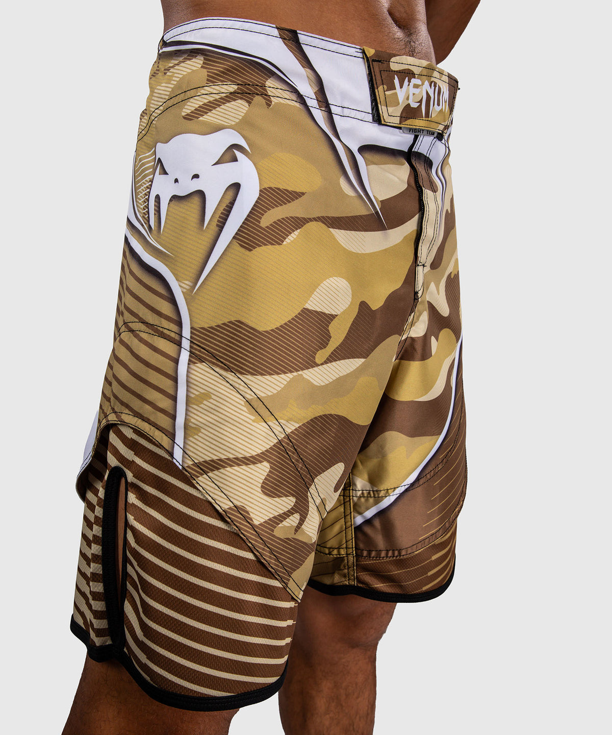 Venum Camo Hero Fightshorts - Hellbeige/Braun