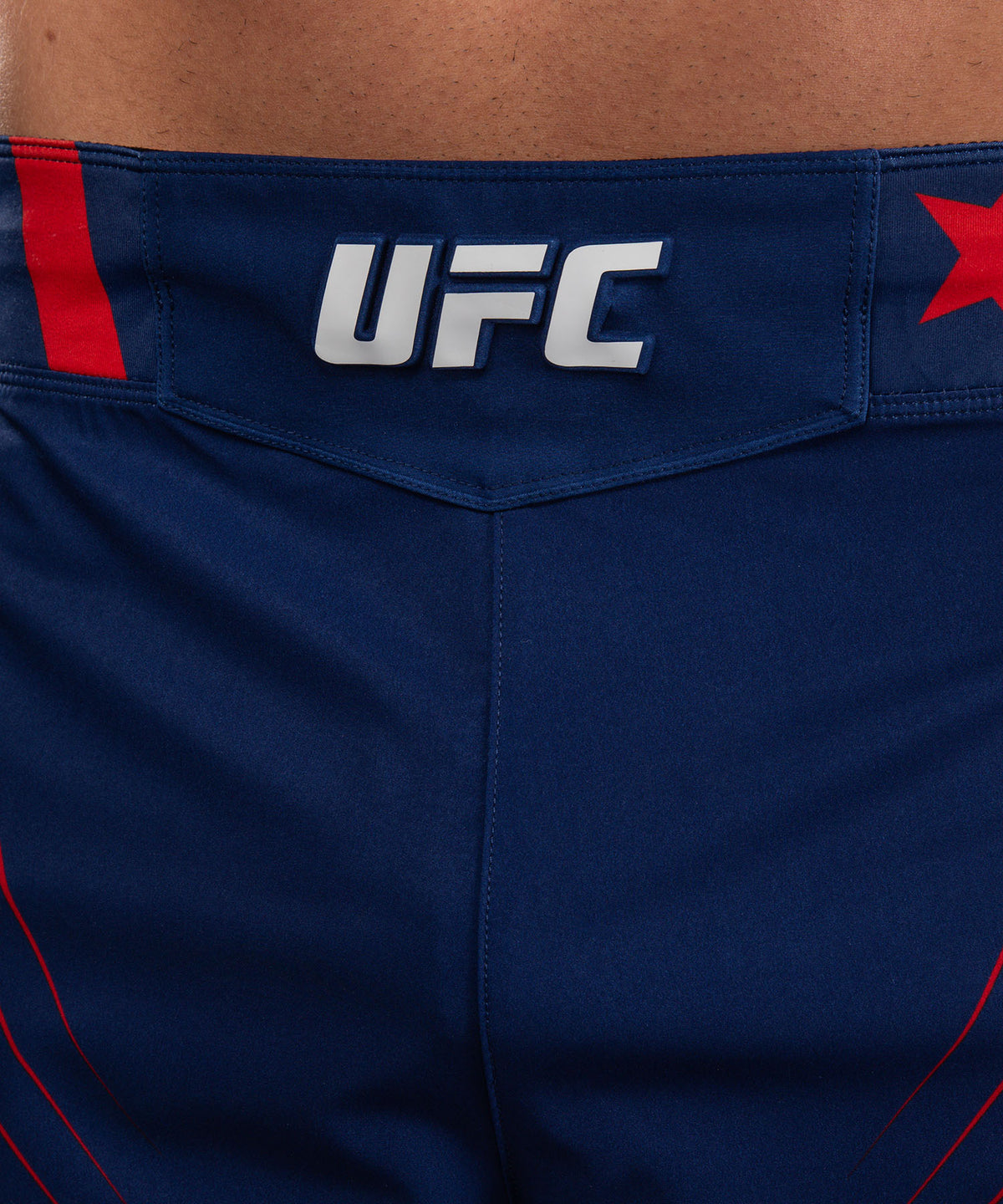 Official UFC Freedom 250 by Venum Authentic Fight Night Fight Shorts im Short Fit für Herren - Blau