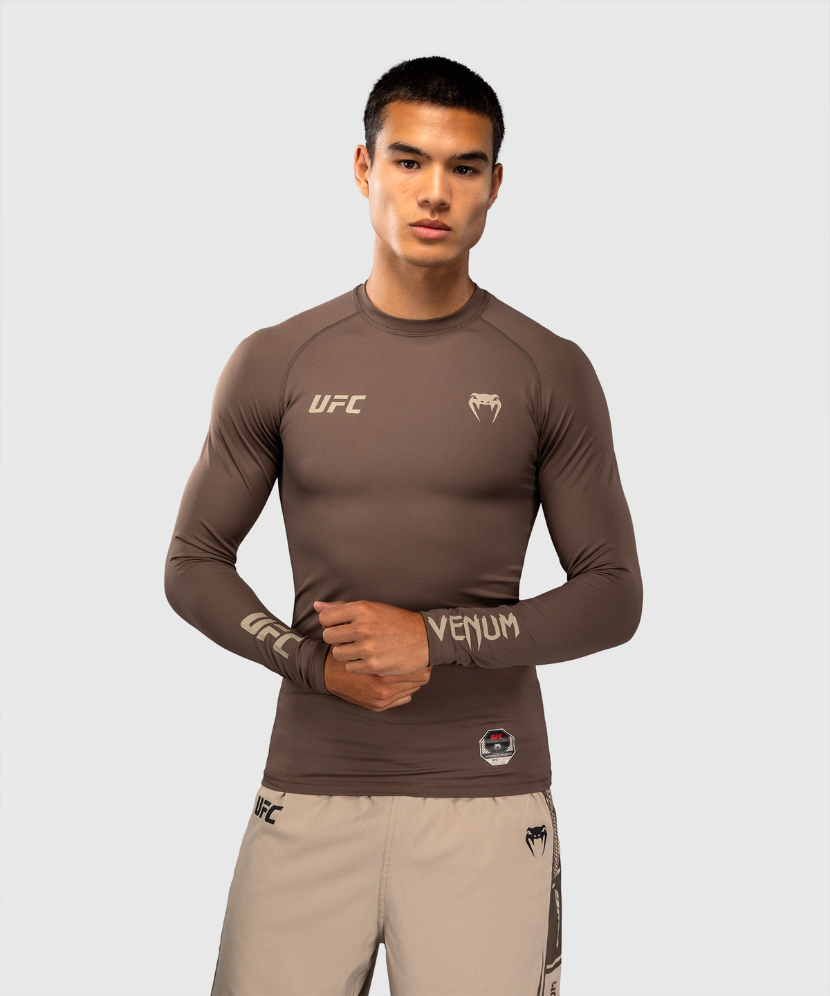 Rashguard à Manches Longues Technique pour Homme Venum UFC Unity by Venum Authentic Fight Week - Marron