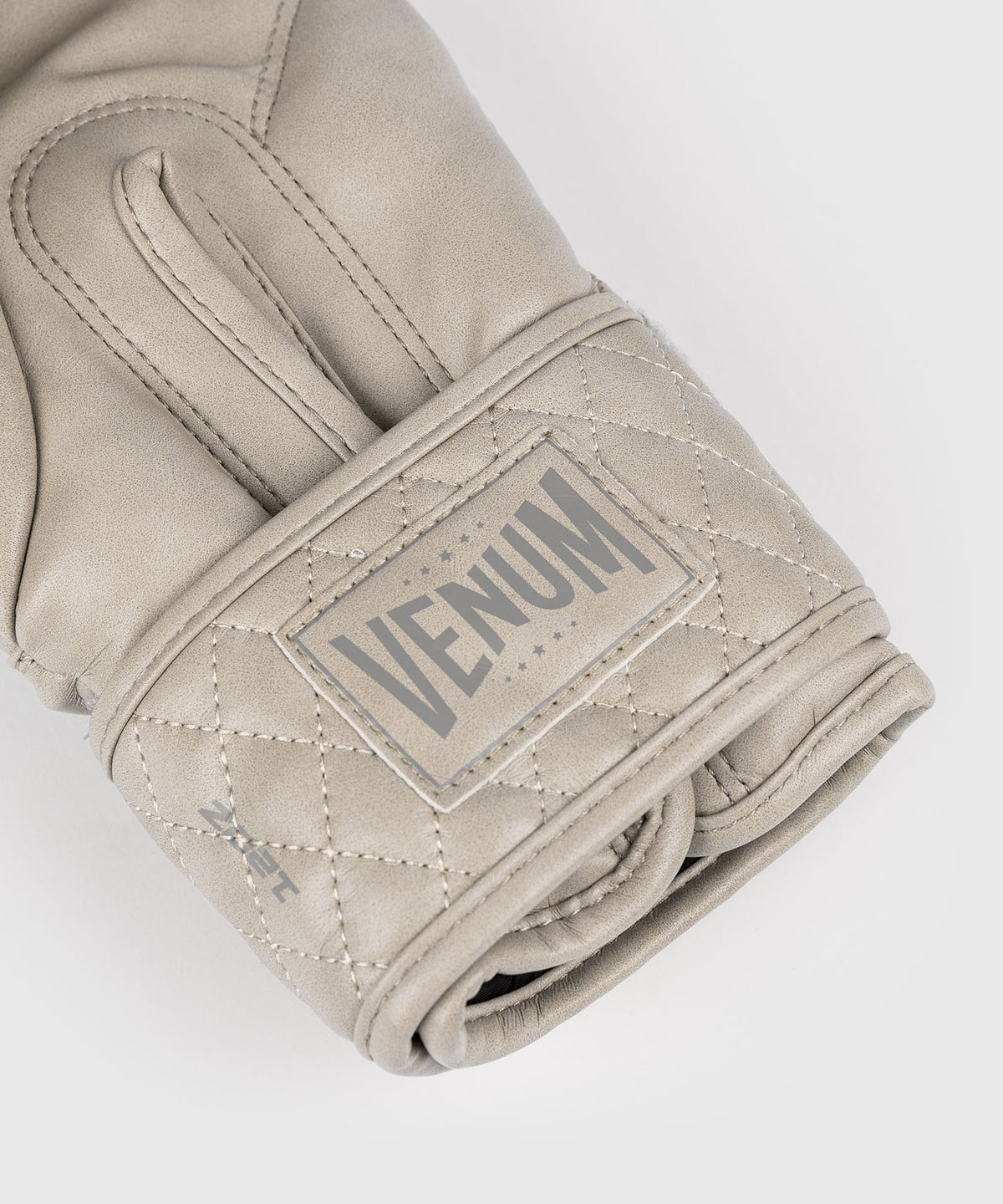 Venum Impact Impact Classic Boxing Gloves - Ivory