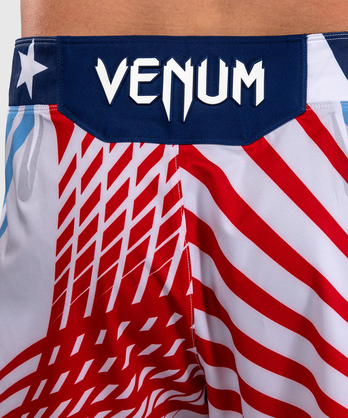 Official UFC Freedom 250 by Venum Authentic Fight Night Short de combat coupe longue pour homme - Blanc
