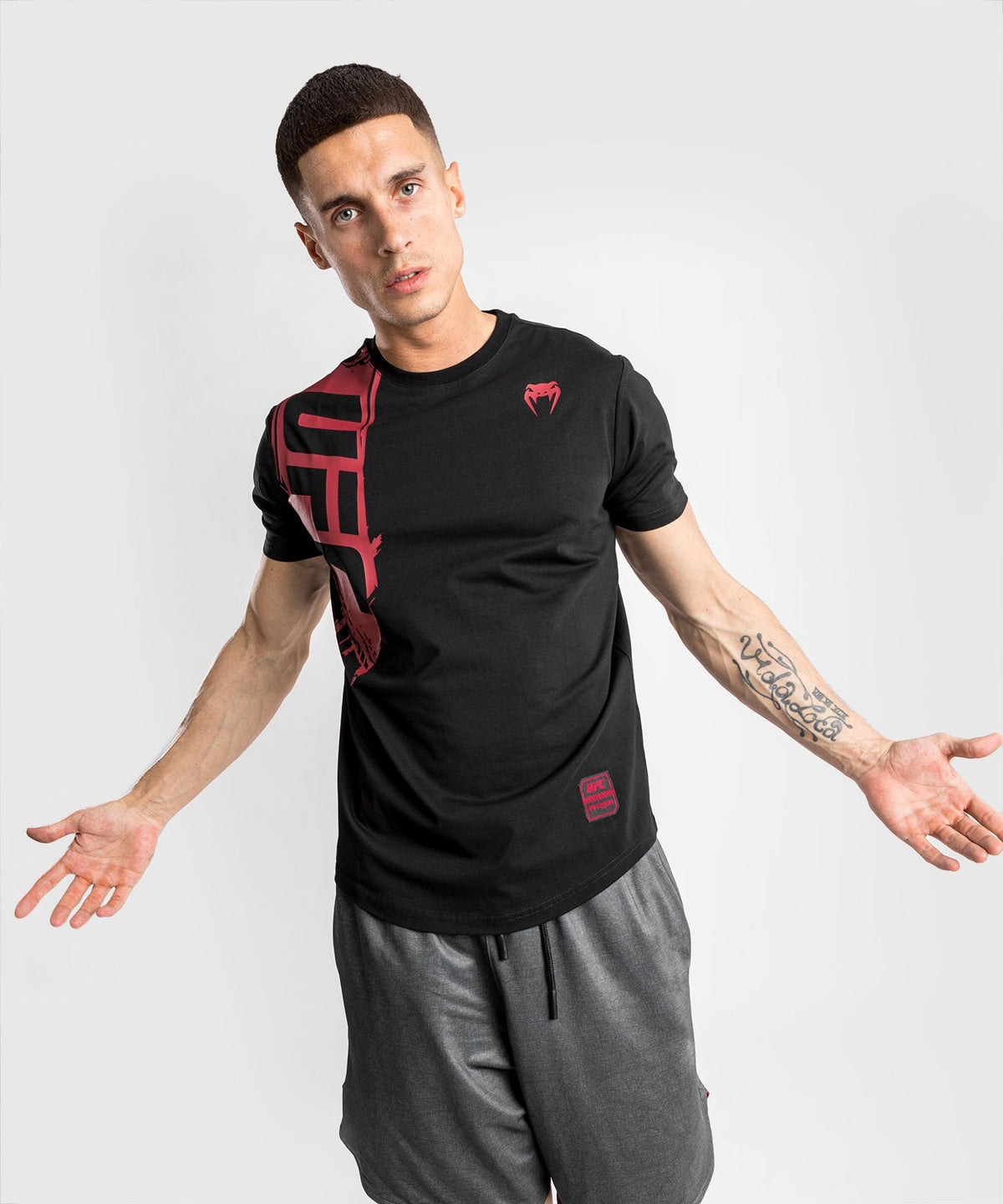 T-Shirt UFC Venum Authentic Fight Week 2.0 - Manches Courtes - Noir/Rouge