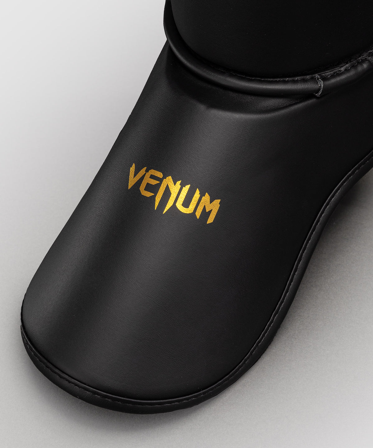 Venum Contender 1.5 Espinilleras - Negro/Dorado