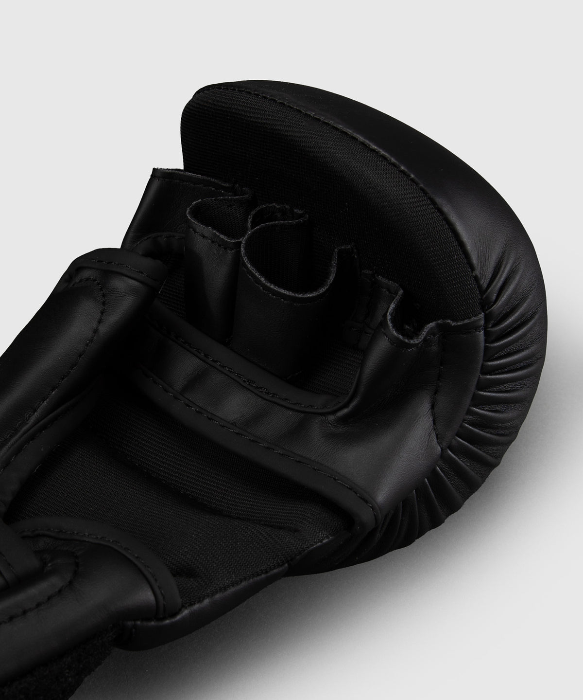 Venum Contender 1.5 MMA-Sparringhandschuhe - Schwarz/Weiß