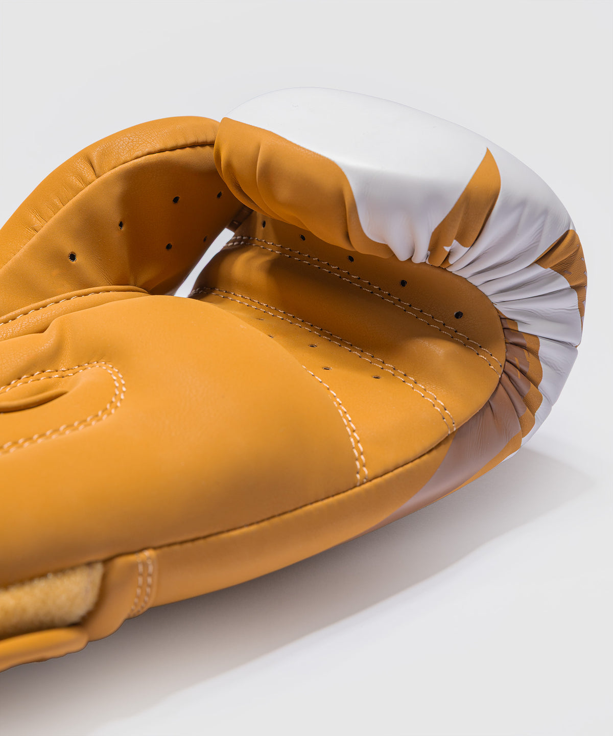 Venum Impact Hurricane Guanti da boxe – Havana/Bianco
