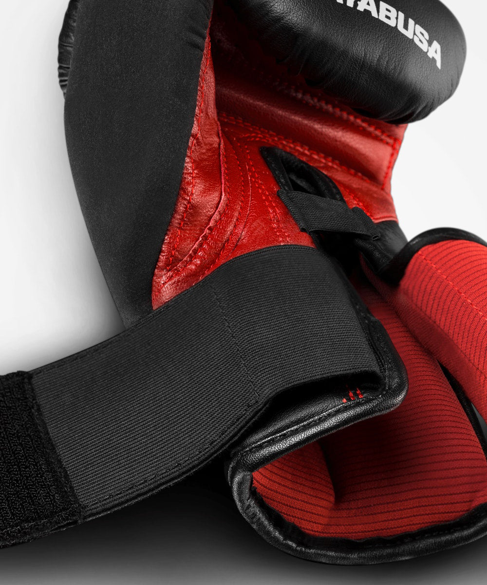 Hayabusa T3 Guantes de Boxeo - Negro/Rojo