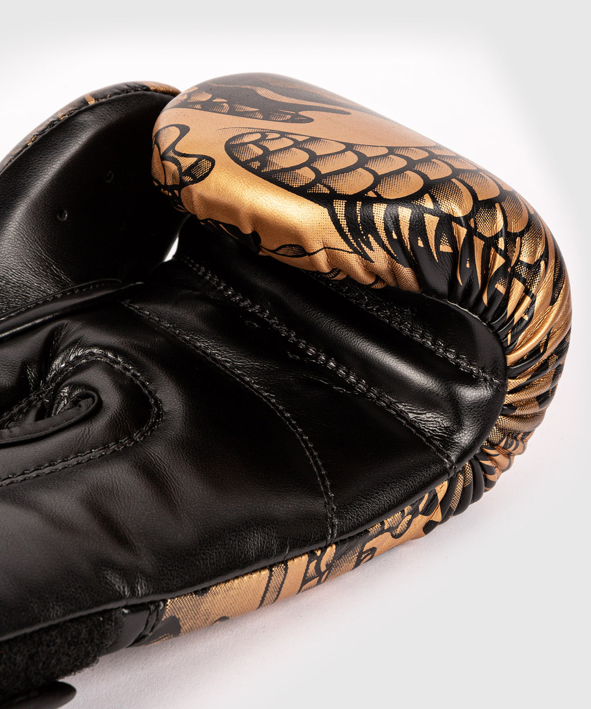 Venum Impact Dragon's Flight Guantes de boxeo para niños - Negro/Bronce