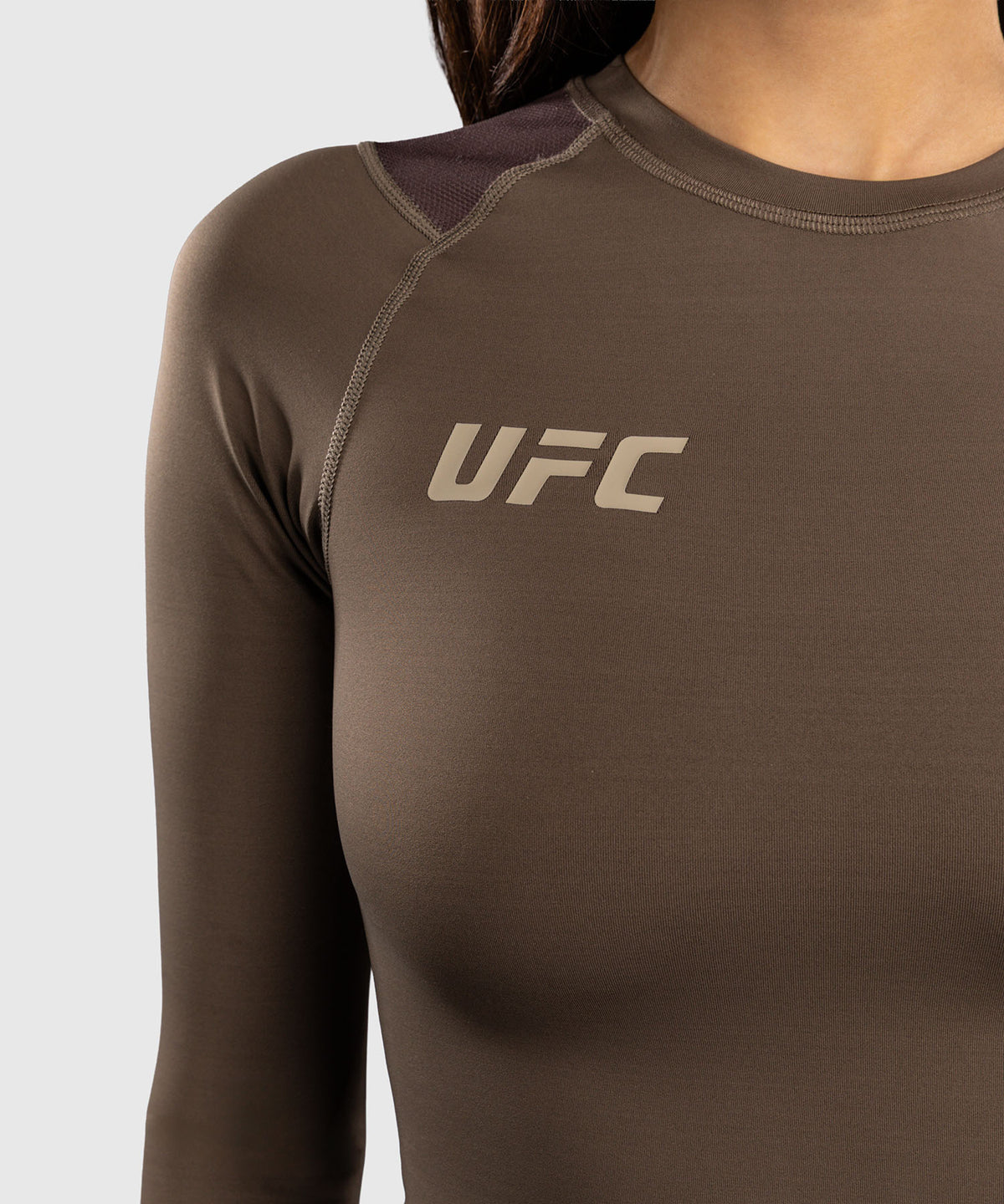 Venum UFC Unity by Venum Authentic Fight Week Damen Funktions-Rashguard Langarm - Braun