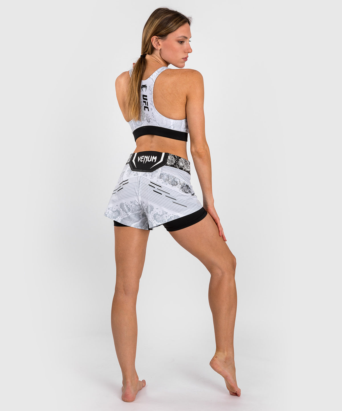 Short de Combat pour Femmes UFC Adrenaline by Venum Authentic Fight Night - Blanc
