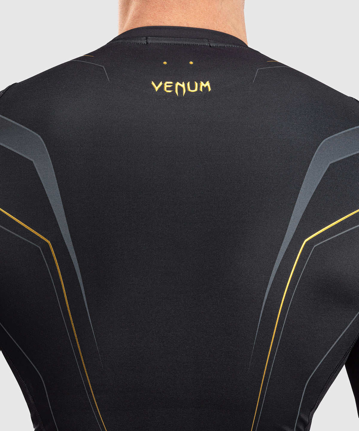 Venum Streamline Rashguard Manga Larga – Negro/Oro