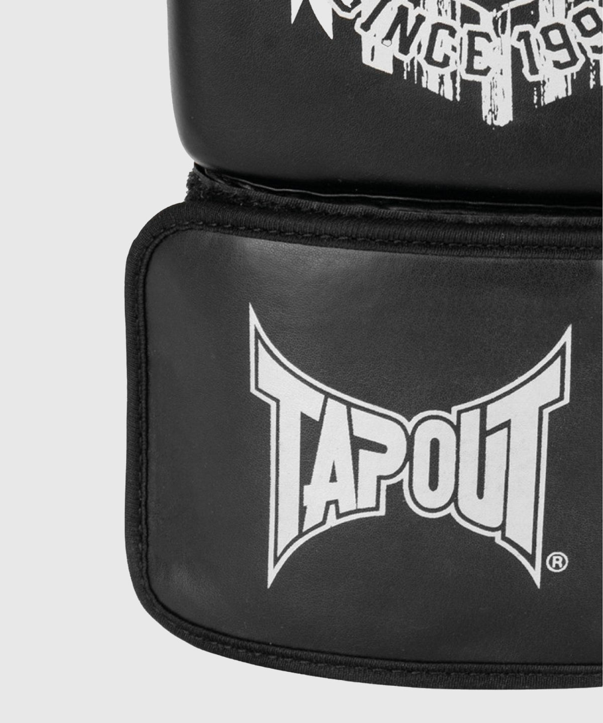 Tapout Bixby Boxing Gloves - Black/White