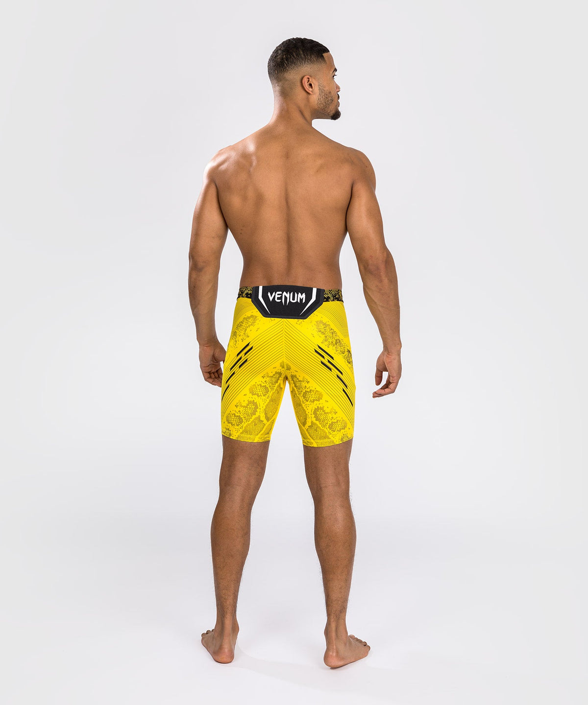UFC Adrenaline by Venum Authentic Fight Night Herren Kompressionsshorts - Gelb