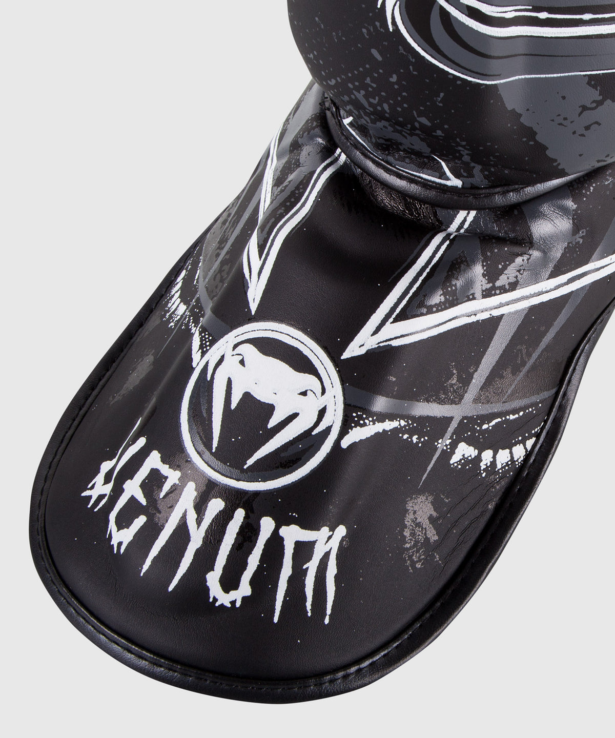  Espinilleras Venum Gladiator 3.0 - Negro/Blanco