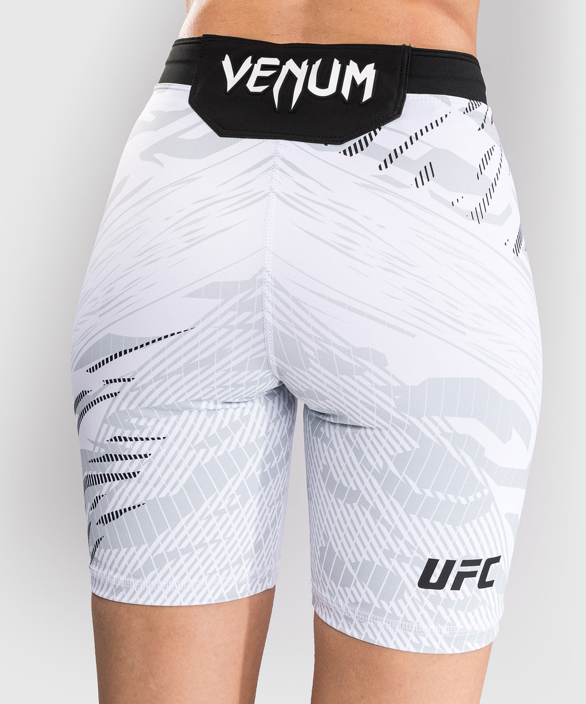 Short de compression pour Femmes UFC Fusion by Venum Authentic Fight Night - Coupe Longue - Blanc