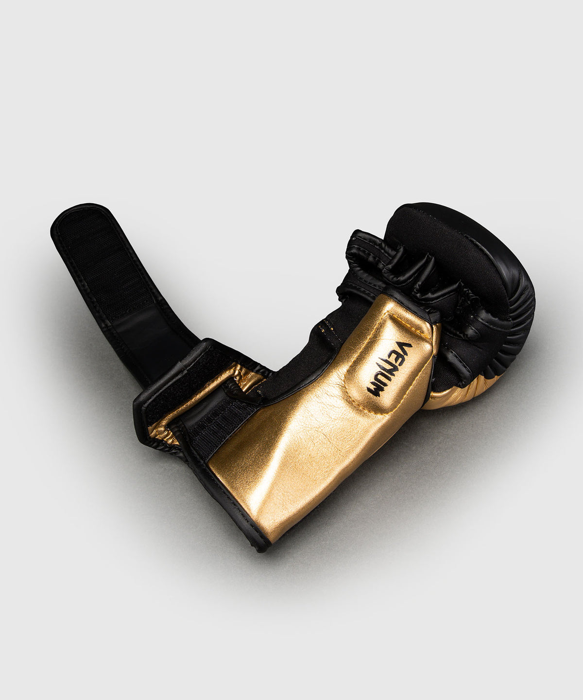 Venum Attack 2.0 Guanti da Sparring in Pelle – Oro/Nero