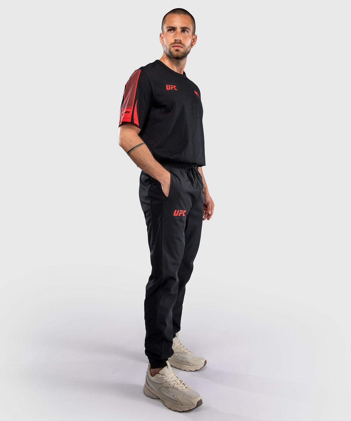 Venum UFC Unity by Venum Authentic Fight Week Herren-Hose - Schwarz