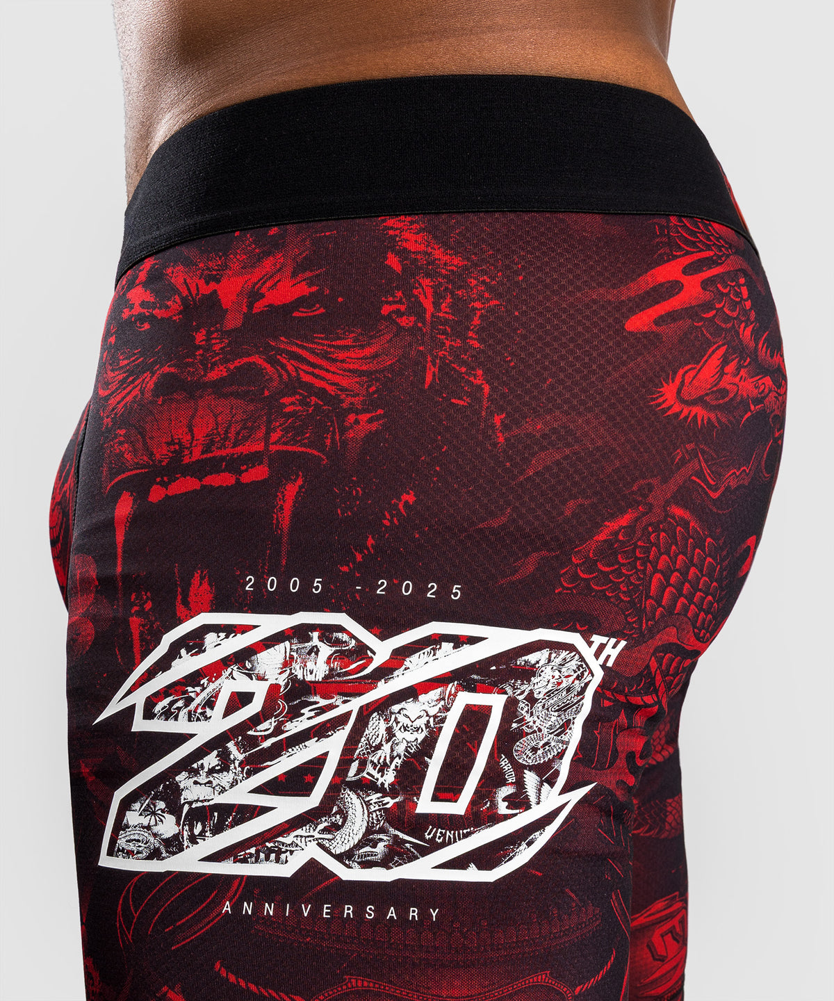 Venum 20th Anniversary Pantaloncini a Compressione - Nero/Rosso