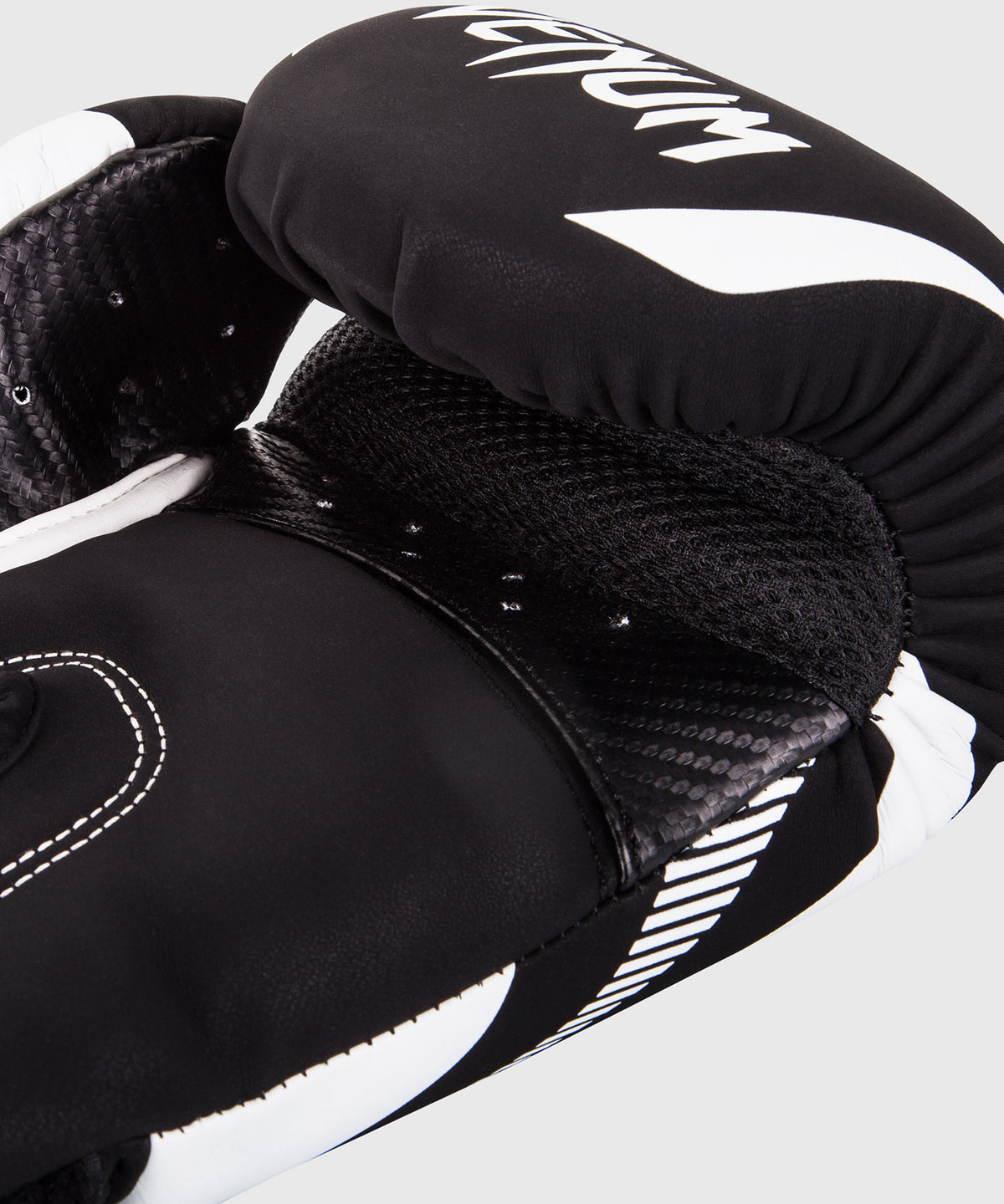 Venum Impact Boxhandschuhe