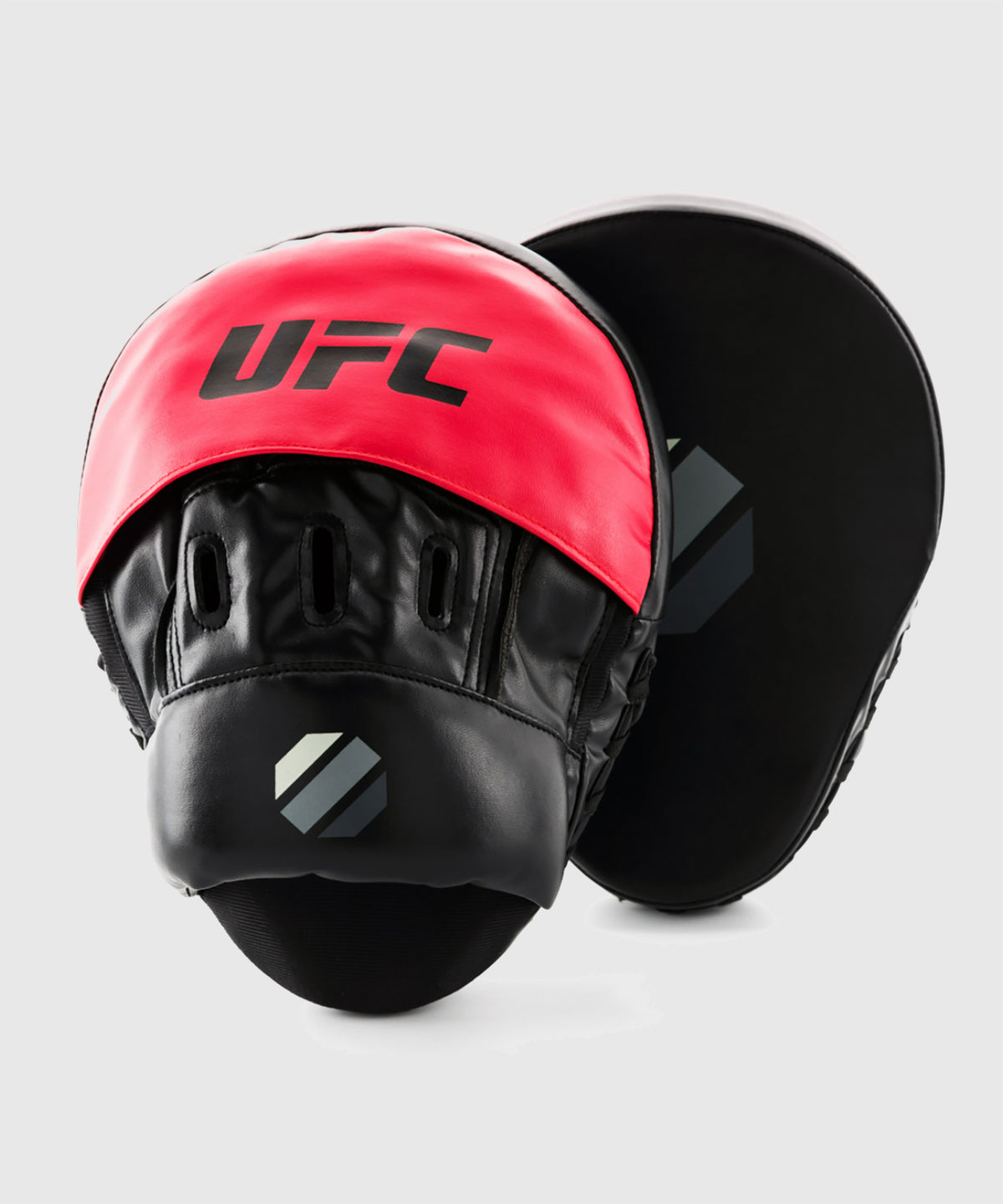 UFC Gebogene Pratzen – Kurz