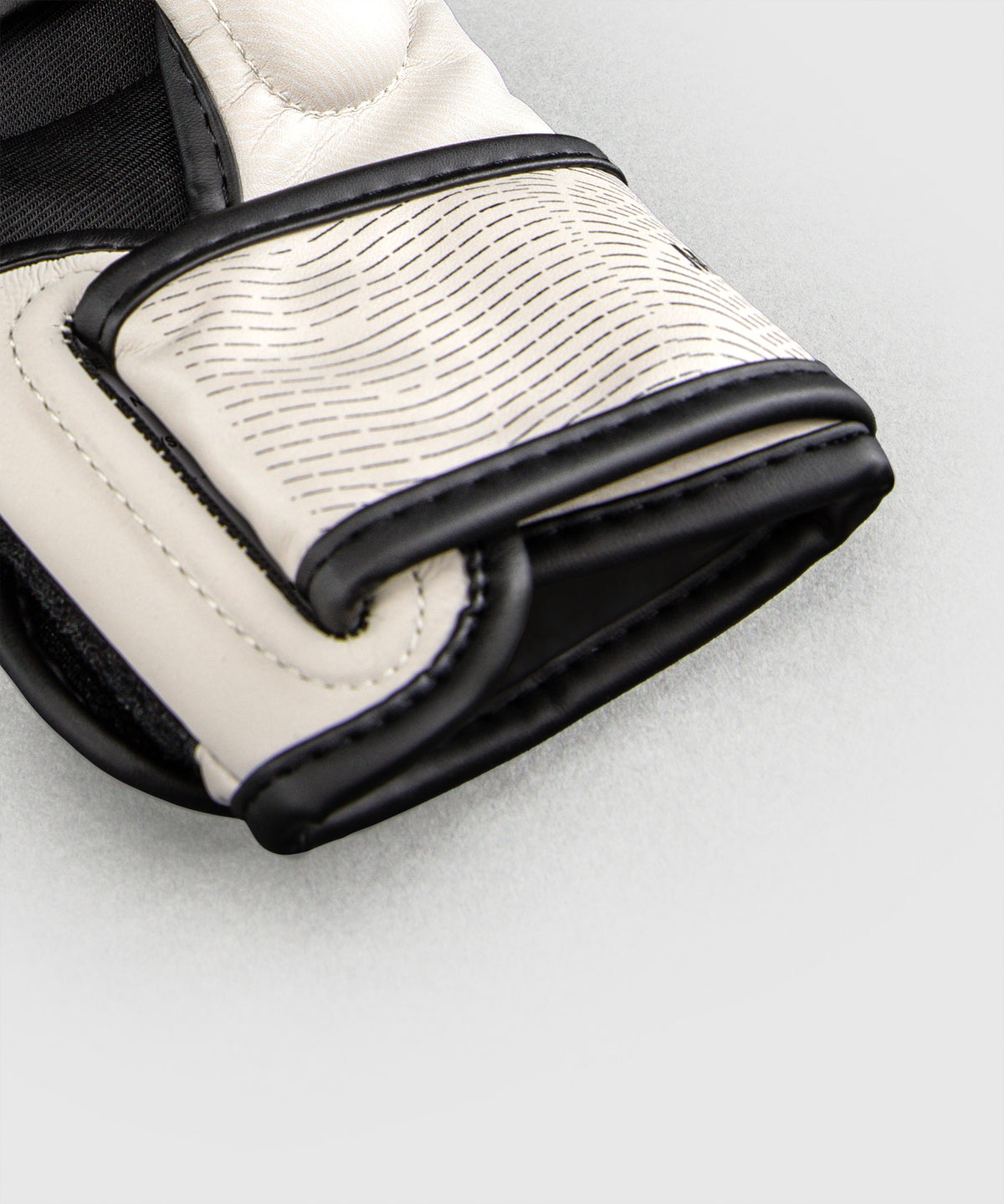 Venum Galactic 3.0 Guanti da Sparring - Bianco sporco/Nero